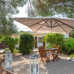 Haus Mit Garten Ueber Der Bucht Von Cannes Vallauris
